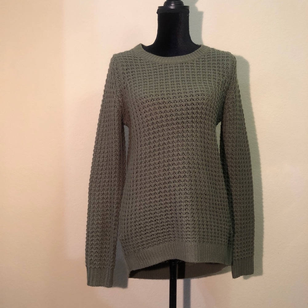 Rue21 HighLow Army Green Sweater Size Medium